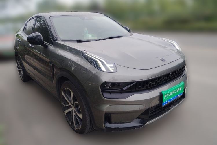 Used Lynk & Co 05 2020 2.0TD Four-Wheel Drive HypeHalo Front Right 45 Deg