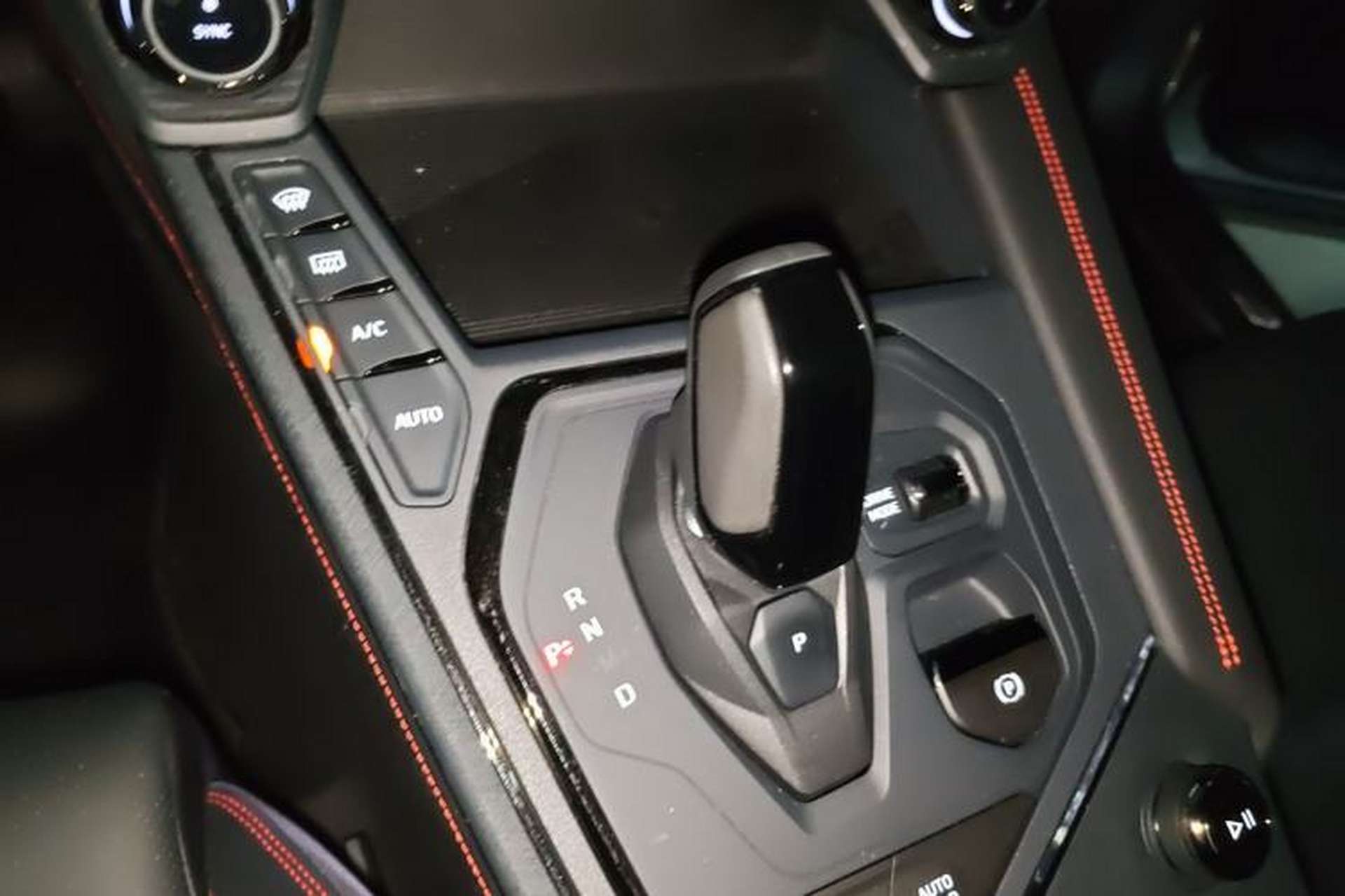 Used Lynk & Co 05 2020 2.0TD Four-Wheel Drive HypeHalo Gear Lever