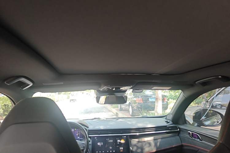 Used Lynk & Co 05 2020 2.0TD Four-Wheel Drive HypeHalo Headliner