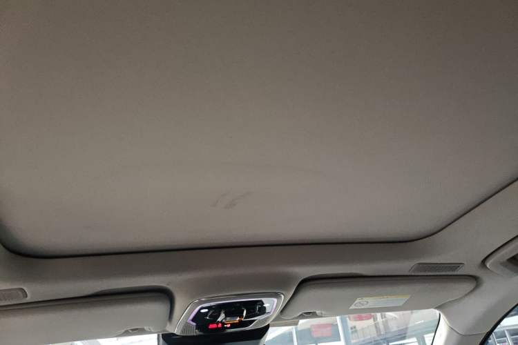 Used Lynk & Co 05 2020 2.0TD Two-Wheel Drive Shine Halo Headliner