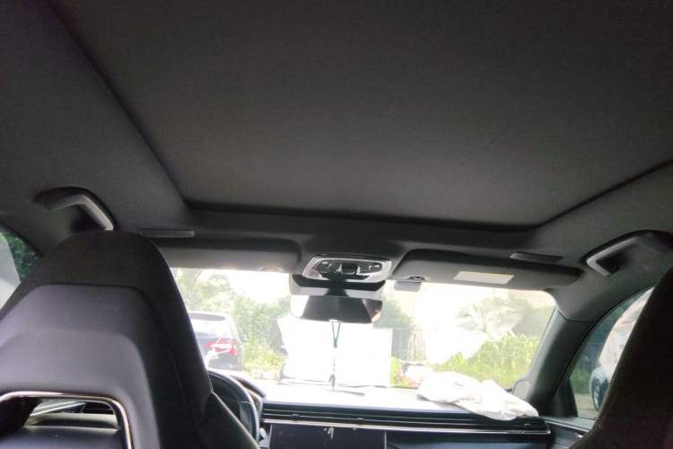 Used Lynk & Co 05 2020 2.0TD Four-Wheel Drive HypeHalo Headliner