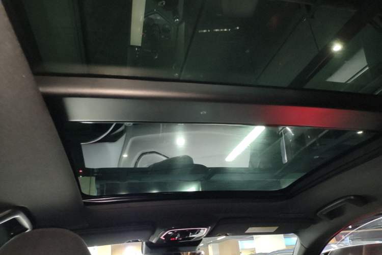 Used Lynk & Co 05 2020 2.0TD Four-Wheel Drive HypeHalo Headliner