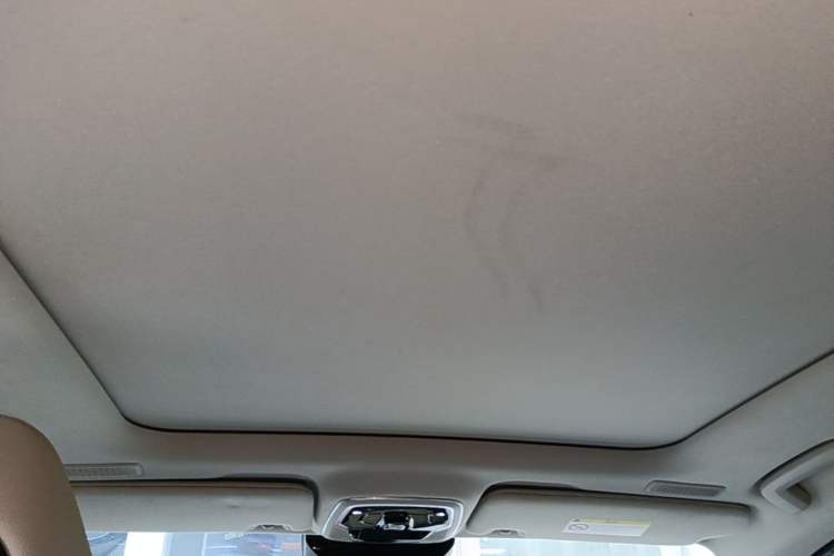 Used Lynk & Co 05 2020 2.0TD Two-Wheel Drive Shine Halo Headliner