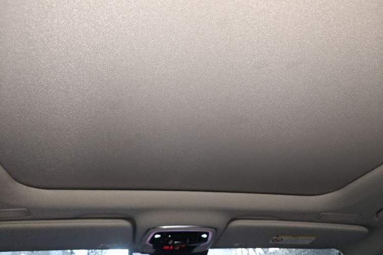Used Lynk & Co 05 2020 2.0TD Two-Wheel Drive Shine Halo Headliner