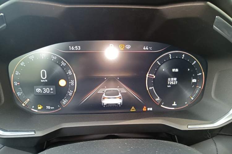 Used Lynk & Co 05 2020 2.0TD Two-Wheel Drive Shine Halo Instrument Cluster