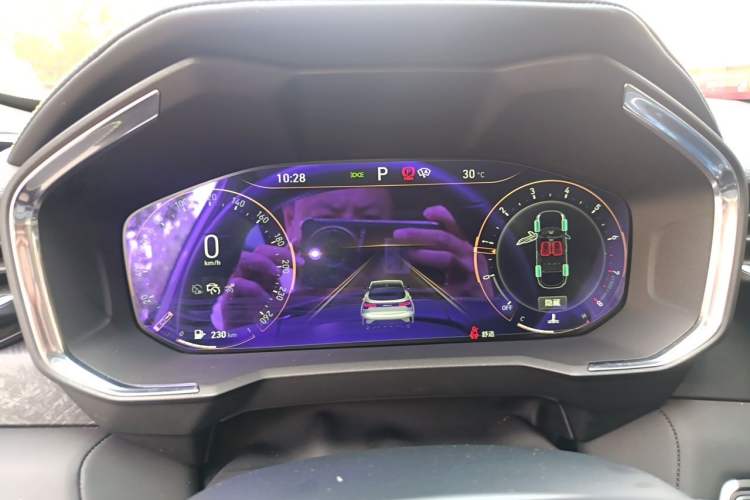 Used Lynk & Co 05 2020 2.0TD Two-Wheel Drive Shine Halo Instrument Cluster