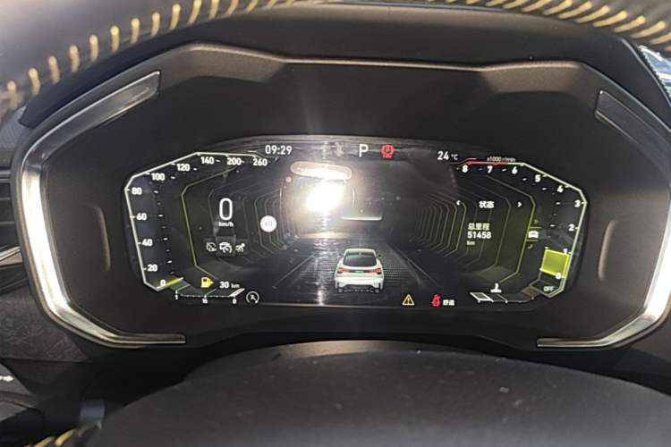 Used Lynk & Co 05 2020 2.0TD Two-Wheel Drive Shine Halo Instrument Cluster