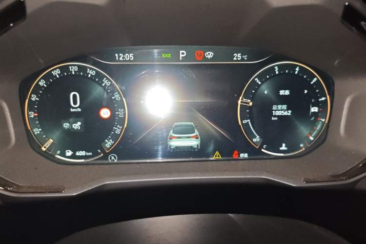 Used Lynk & Co 05 2020 2.0TD Four-Wheel Drive HypeHalo Instrument Cluster