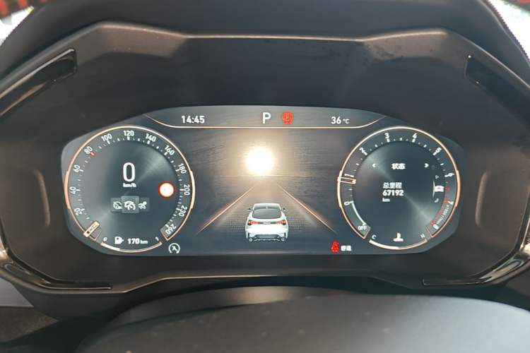 Used Lynk & Co 05 2020 2.0TD Four-Wheel Drive HypeHalo Instrument Cluster