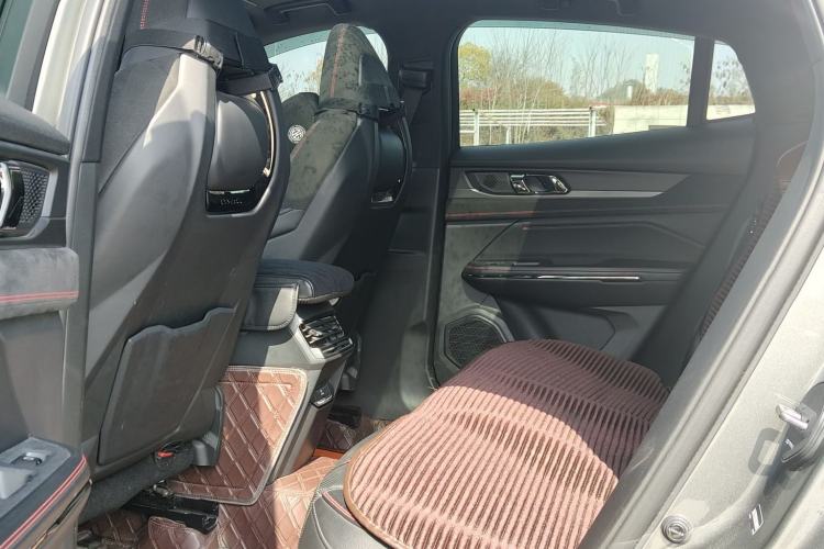 Used Lynk & Co 05 2020 2.0TD Four-Wheel Drive HypeHalo Interior 2