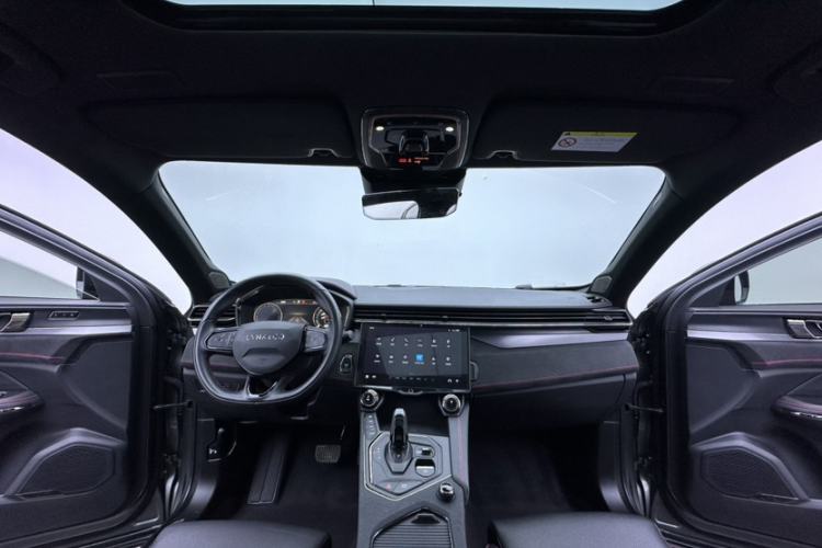 Used Lynk & Co 05 2020 2.0TD Four-Wheel Drive HypeHalo Interior 6