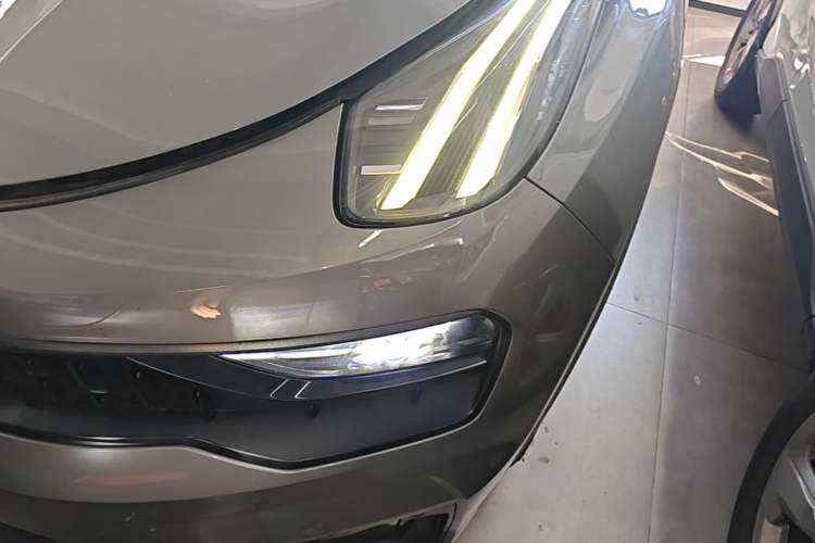Used Lynk & Co 05 2020 2.0TD Four-Wheel Drive HypeHalo Left Front Headlight