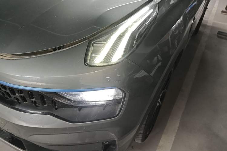 Used Lynk & Co 05 2020 2.0TD Two-Wheel Drive Shine Halo Left Front Headlight