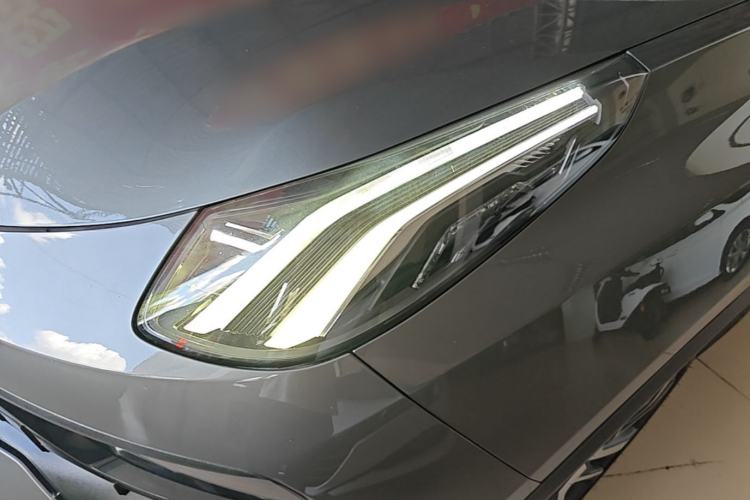Used Lynk & Co 05 2020 2.0TD Four-Wheel Drive HypeHalo Left Front Headlight