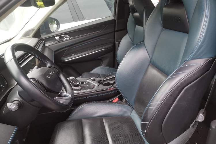 Used Lynk & Co 05 2020 2.0TD Two-Wheel Drive Shine Halo Left Front Seat