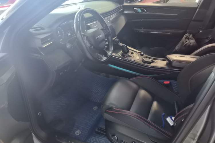 Used Lynk & Co 05 2020 2.0TD Four-Wheel Drive HypeHalo Left Front Seat