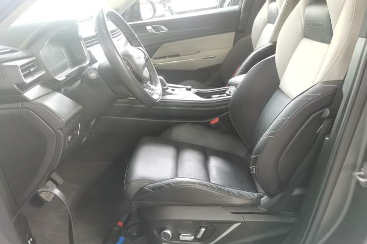Used Lynk & Co 05 2020 2.0TD Two-Wheel Drive Shine Halo Left Front Seat