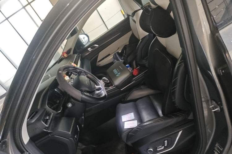 Used Lynk & Co 05 2020 2.0TD Two-Wheel Drive Shine Halo Left Front Seat