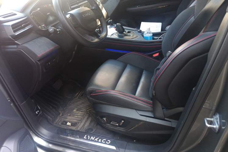 Used Lynk & Co 05 2020 2.0TD Four-Wheel Drive HypeHalo Left Front Seat