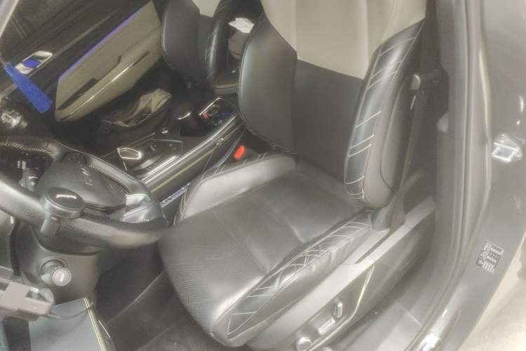 Used Lynk & Co 05 2020 2.0TD Two-Wheel Drive Shine Halo Left Front Seat