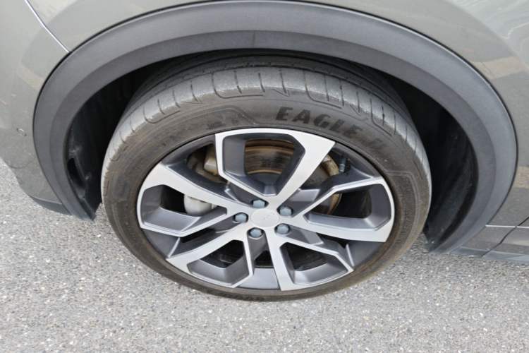 Used Lynk & Co 05 2020 2.0TD Four-Wheel Drive HypeHalo Left Front Wheel Hub