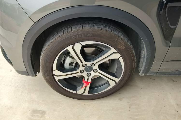 Used Lynk & Co 05 2020 2.0TD Two-Wheel Drive Zhaoyang Plus Left Front Wheel Hub