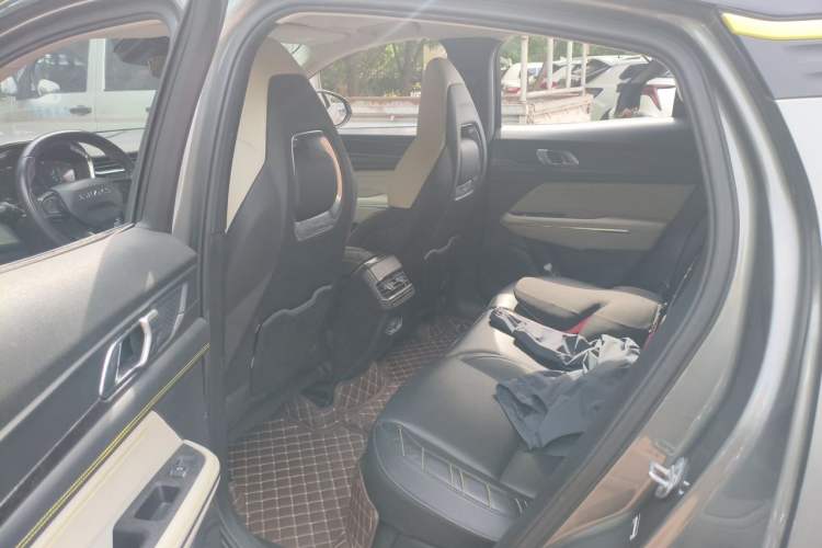 Used Lynk & Co 05 2020 2.0TD Two-Wheel Drive Shine Halo Left Rear Seat