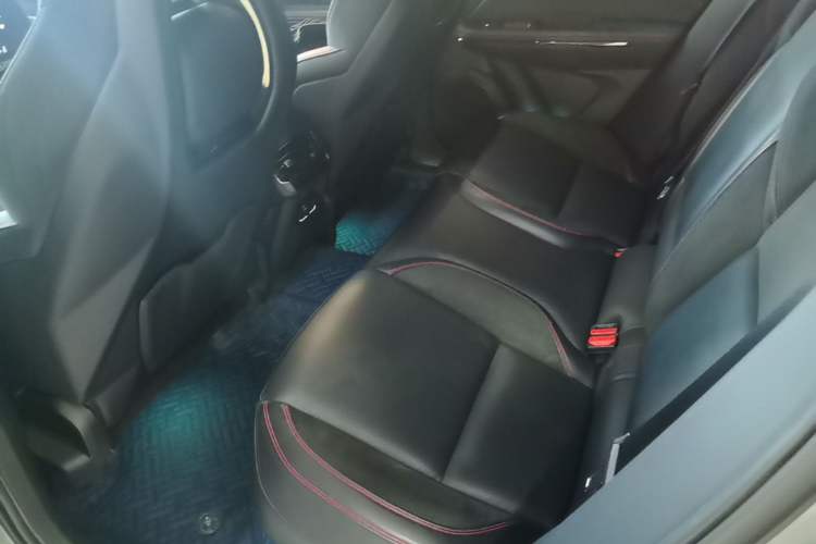 Used Lynk & Co 05 2020 2.0TD Four-Wheel Drive HypeHalo Left Rear Seat