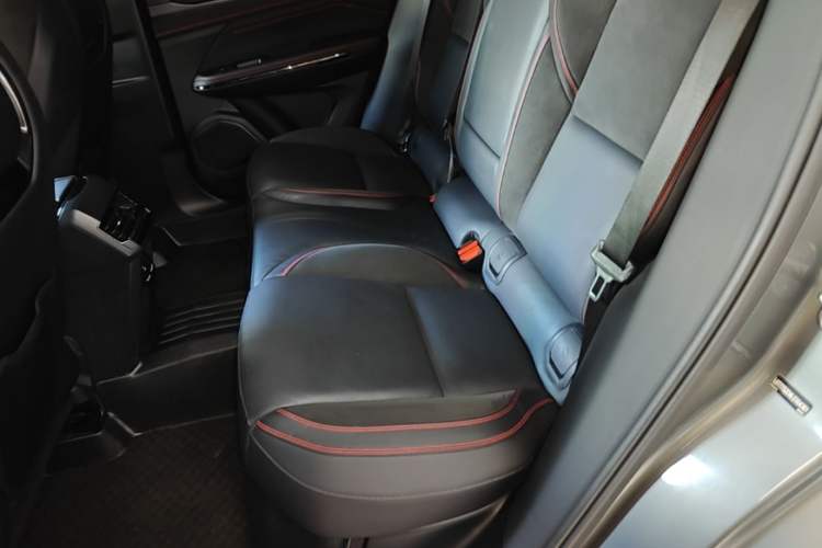 Used Lynk & Co 05 2020 2.0TD Four-Wheel Drive HypeHalo Left Rear Seat