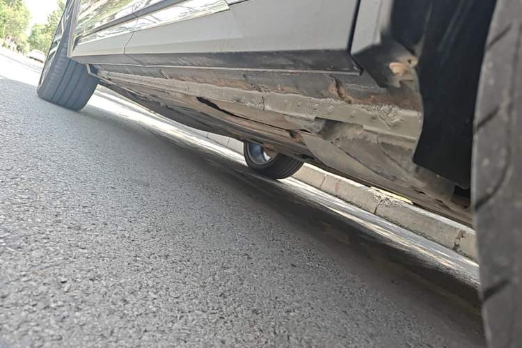 Used Lynk & Co 05 2020 2.0TD Four-Wheel Drive HypeHalo Left Side Sill