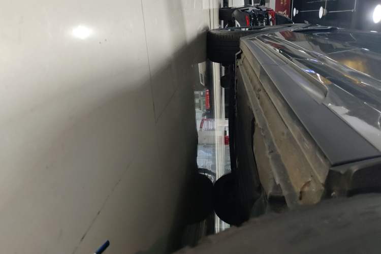 Used Lynk & Co 05 2020 2.0TD Two-Wheel Drive Zhaoyang Plus Left Side Sill