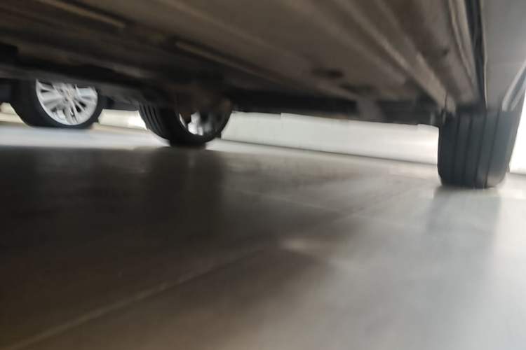 Used Lynk & Co 05 2020 2.0TD Four-Wheel Drive HypeHalo Left Side Sill