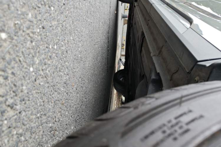Used Lynk & Co 05 2020 2.0TD Four-Wheel Drive HypeHalo Left Side Sill