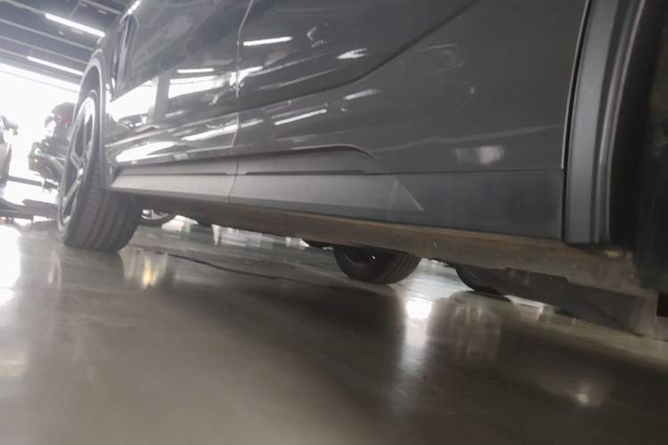 Used Lynk & Co 05 2020 2.0TD Two-Wheel Drive Zhaoyang Plus Left Side Sill