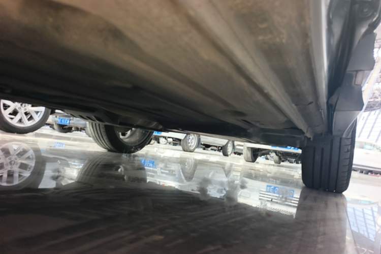 Used Lynk & Co 05 2020 2.0TD Four-Wheel Drive HypeHalo Left Side Sill