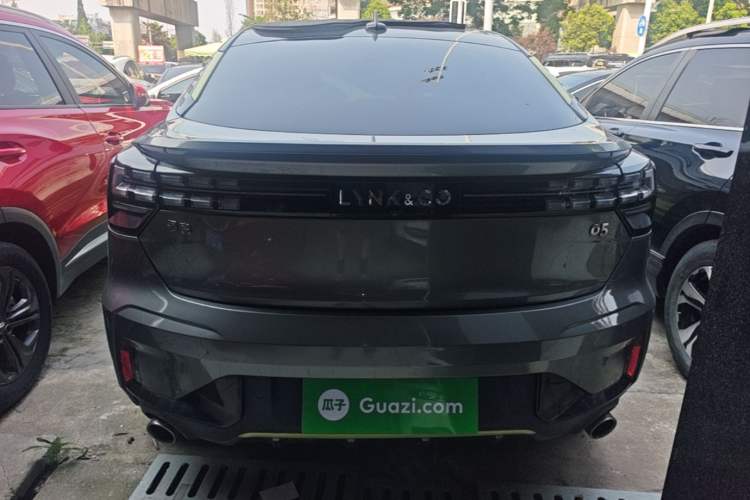 Used Lynk & Co 05 2020 2.0TD Two-Wheel Drive Shine Halo Rear