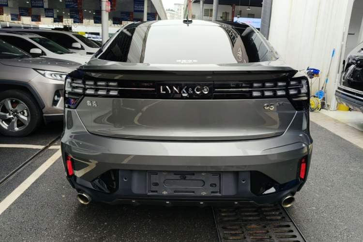 Used Lynk & Co 05 2020 2.0TD Four-Wheel Drive HypeHalo Rear