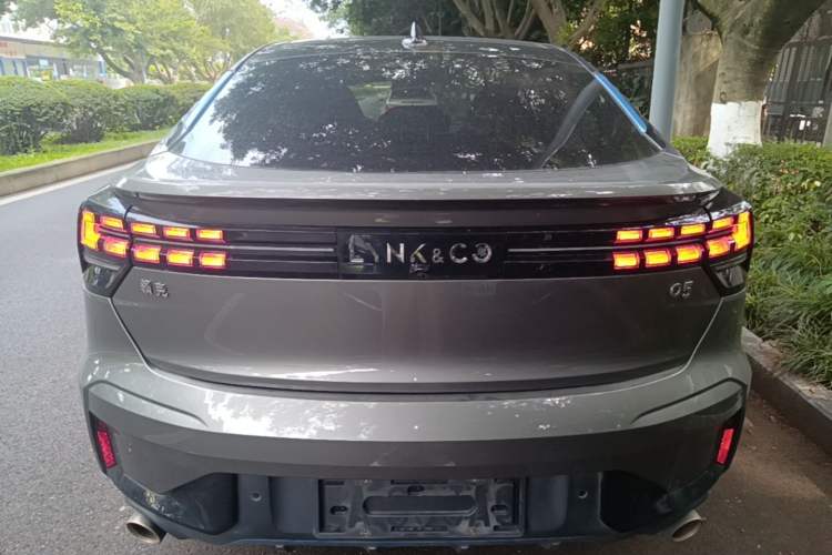 Used Lynk & Co 05 2020 2.0TD Two-Wheel Drive Shine Halo Rear