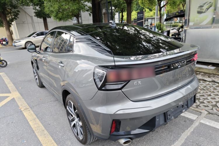 Used Lynk & Co 05 2020 2.0TD Four-Wheel Drive HypeHalo Rear Left 45 Deg