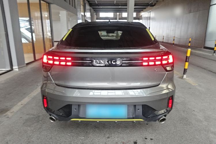 Used Lynk & Co 05 2020 2.0TD Two-Wheel Drive Shine Halo Rear