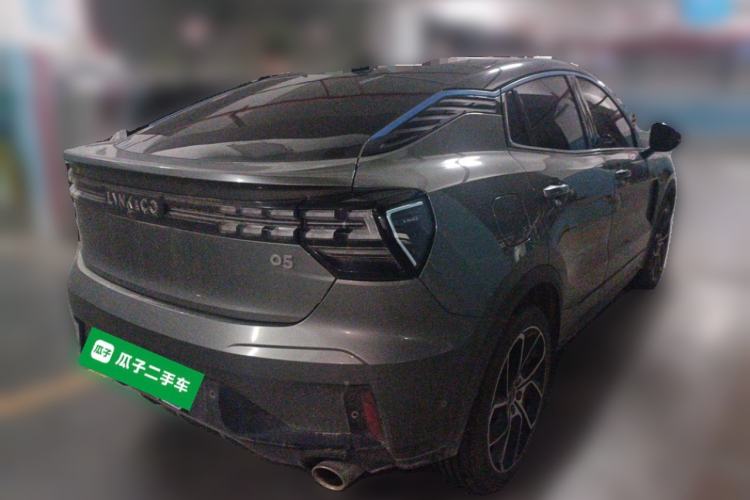 Used Lynk & Co 05 2020 2.0TD Two-Wheel Drive Shine Halo Rear Right 45 Deg