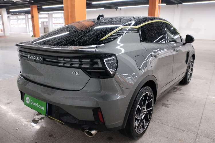 Used Lynk & Co 05 2020 2.0TD Two-Wheel Drive Shine Halo Rear Right 45 Deg