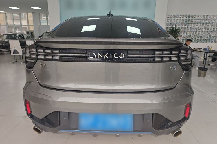 Used Lynk & Co 05 2020 2.0TD Two-Wheel Drive Shine Halo Rear