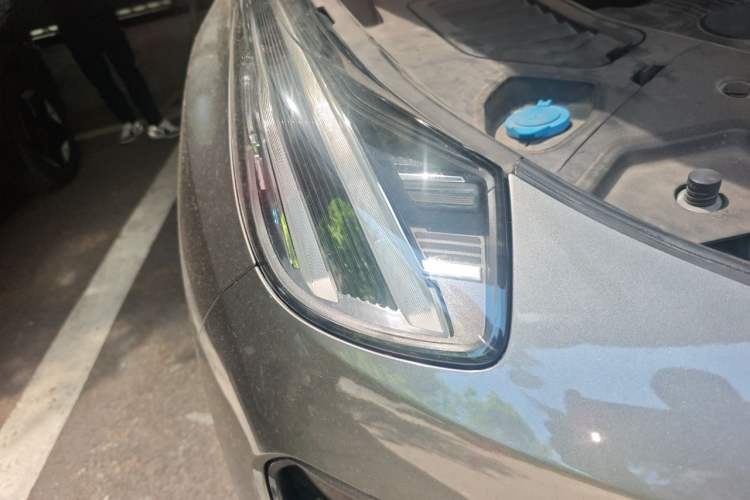 Used Lynk & Co 05 2020 2.0TD Four-Wheel Drive HypeHalo Right Front Headlight