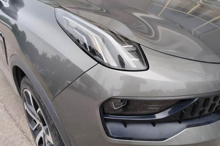 Used Lynk & Co 05 2020 2.0TD Four-Wheel Drive HypeHalo Right Front Headlight