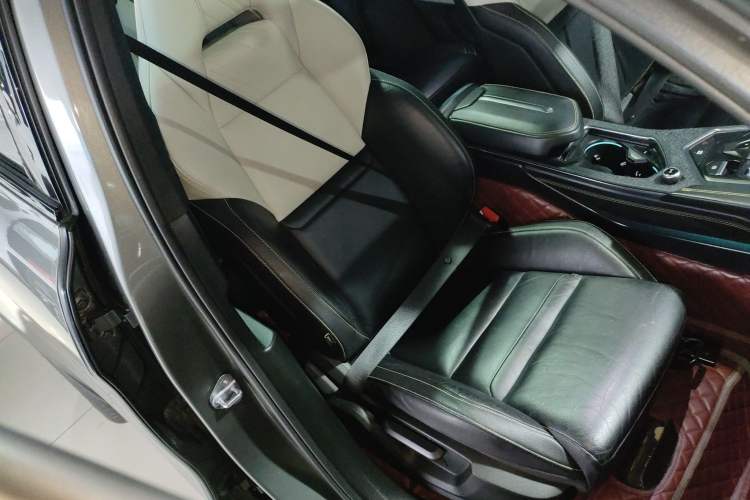 Used Lynk & Co 05 2020 2.0TD Two-Wheel Drive Zhaoyang Plus Right Front Seat