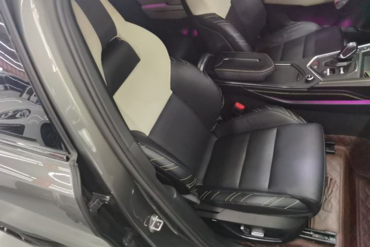 Used Lynk & Co 05 2020 2.0TD Two-Wheel Drive Shine Halo Right Front Seat