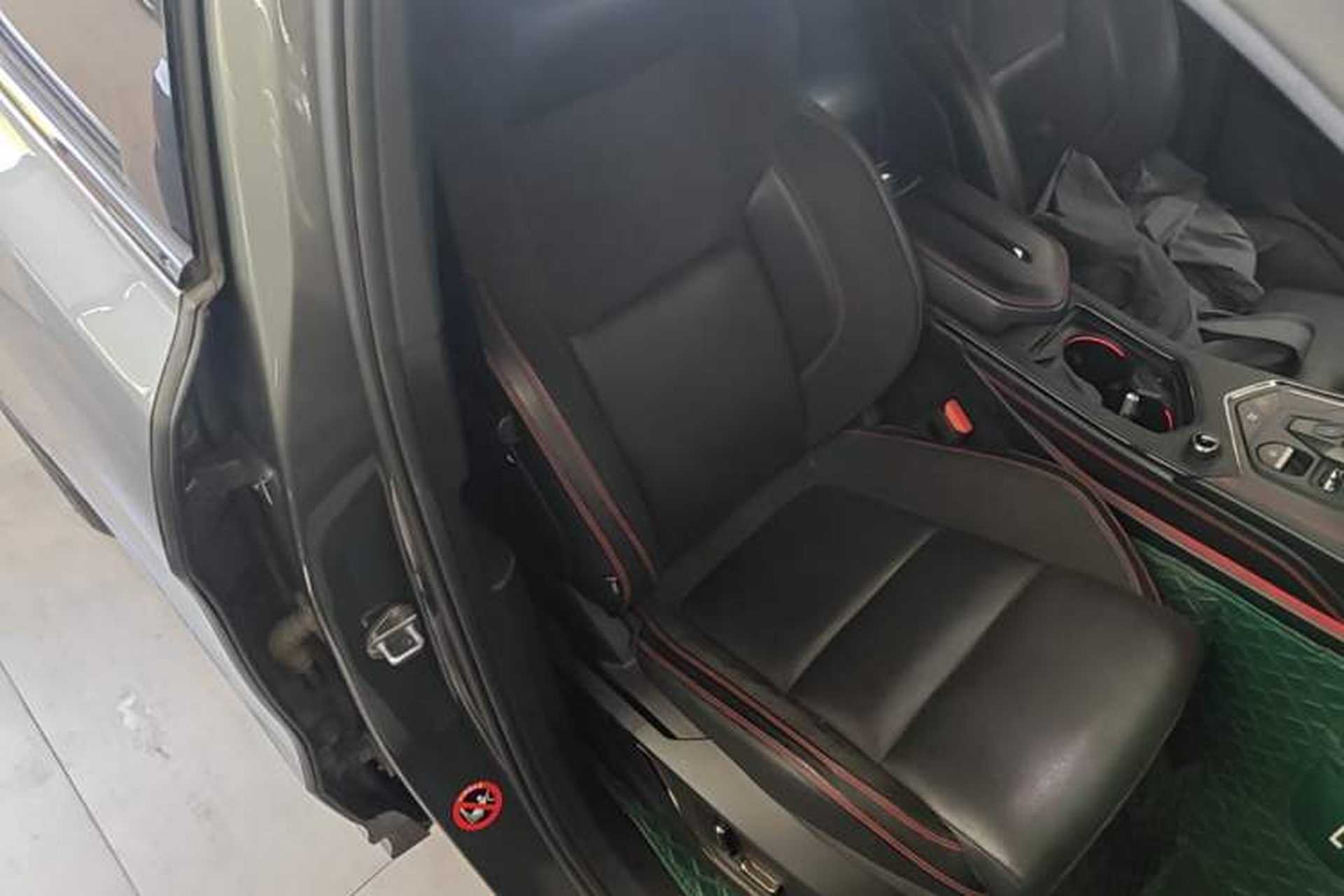 Used Lynk & Co 05 2020 2.0TD Four-Wheel Drive HypeHalo Right Front Seat