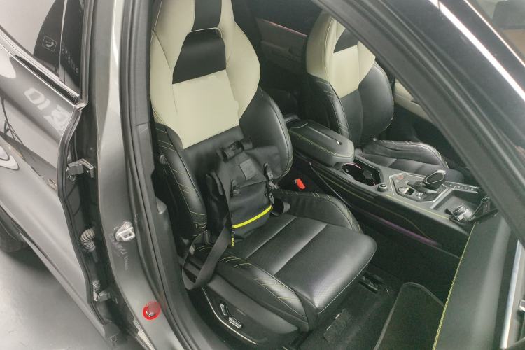 Used Lynk & Co 05 2020 2.0TD Two-Wheel Drive Shine Halo Right Front Seat