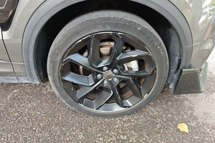 Used Lynk & Co 05 2020 2.0TD Two-Wheel Drive Shine Halo Right Front Wheel Hub